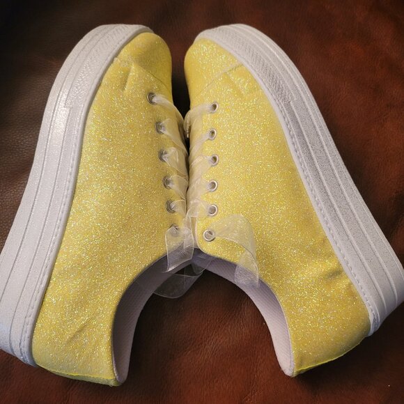 Stilo Bridal sneakers New with FLAWS US SIZE 12, UK10.5 EU 44.5 - Picture 6 of 10